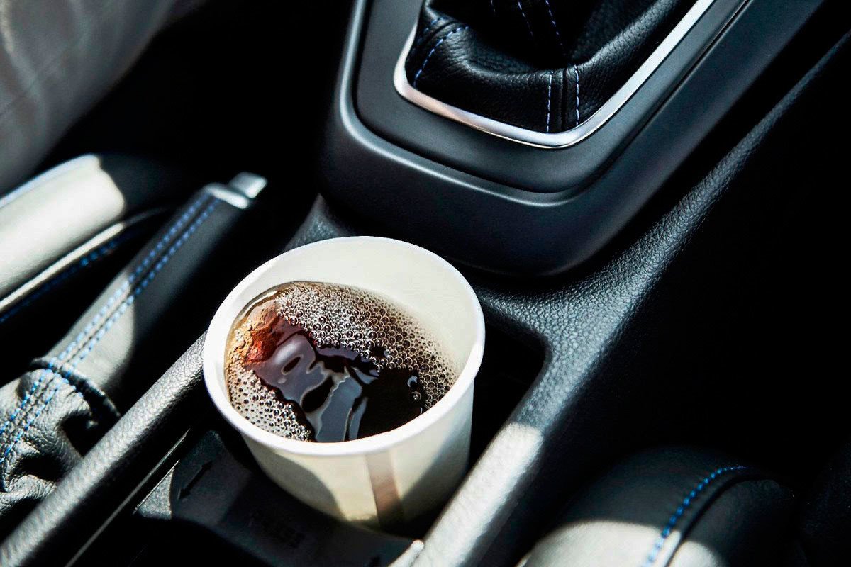 Spilled Coffee in Automatic Gear Shifter of Your Car? – 5 Simple Steps to Clean it Like a Pro
